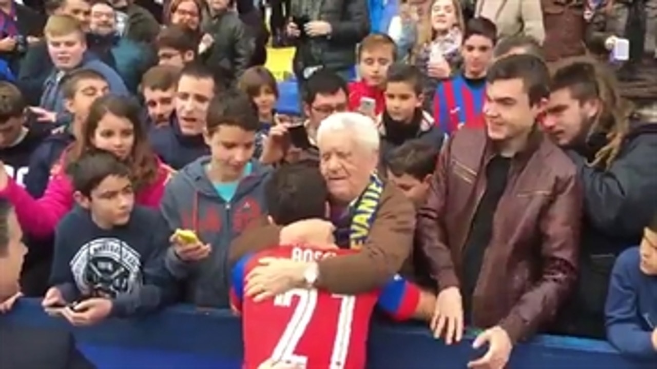 Rossi shares a sweet moment with Levante fan