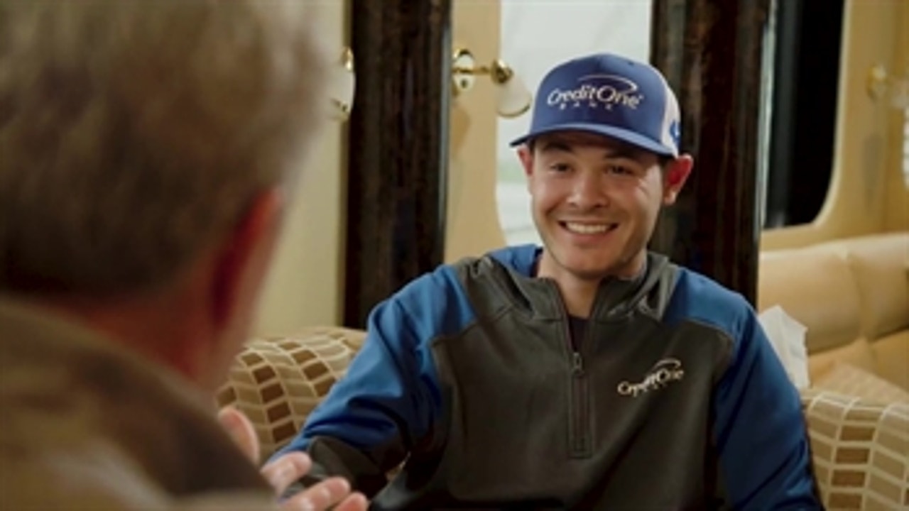 Kyle Larson catches up with Darrell Waltrip