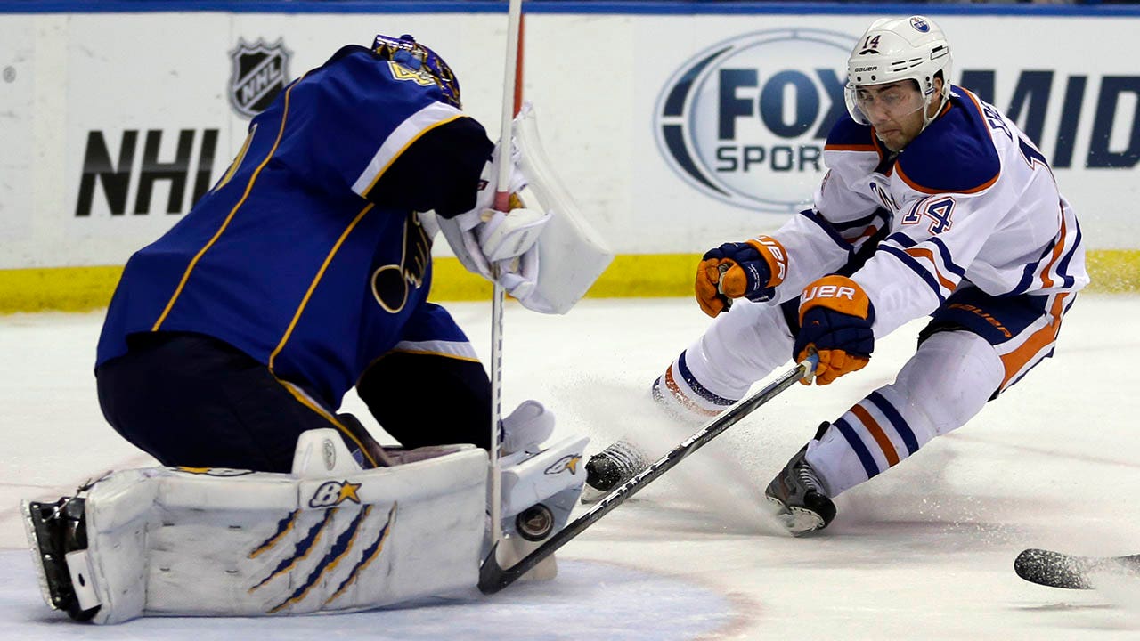 Blues rally past Oilers