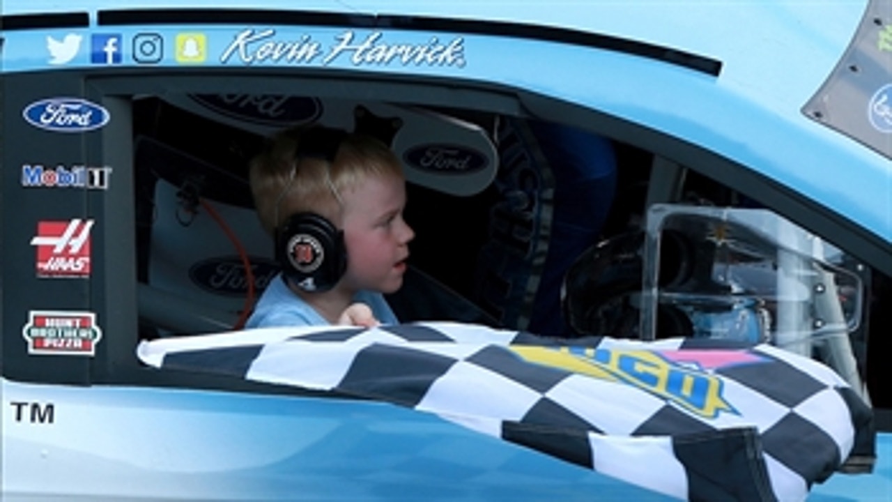 NASCAR Race Hub Fans' Choice Awards: Best Celebration - Kevin & Keelan Harvick at Michigan