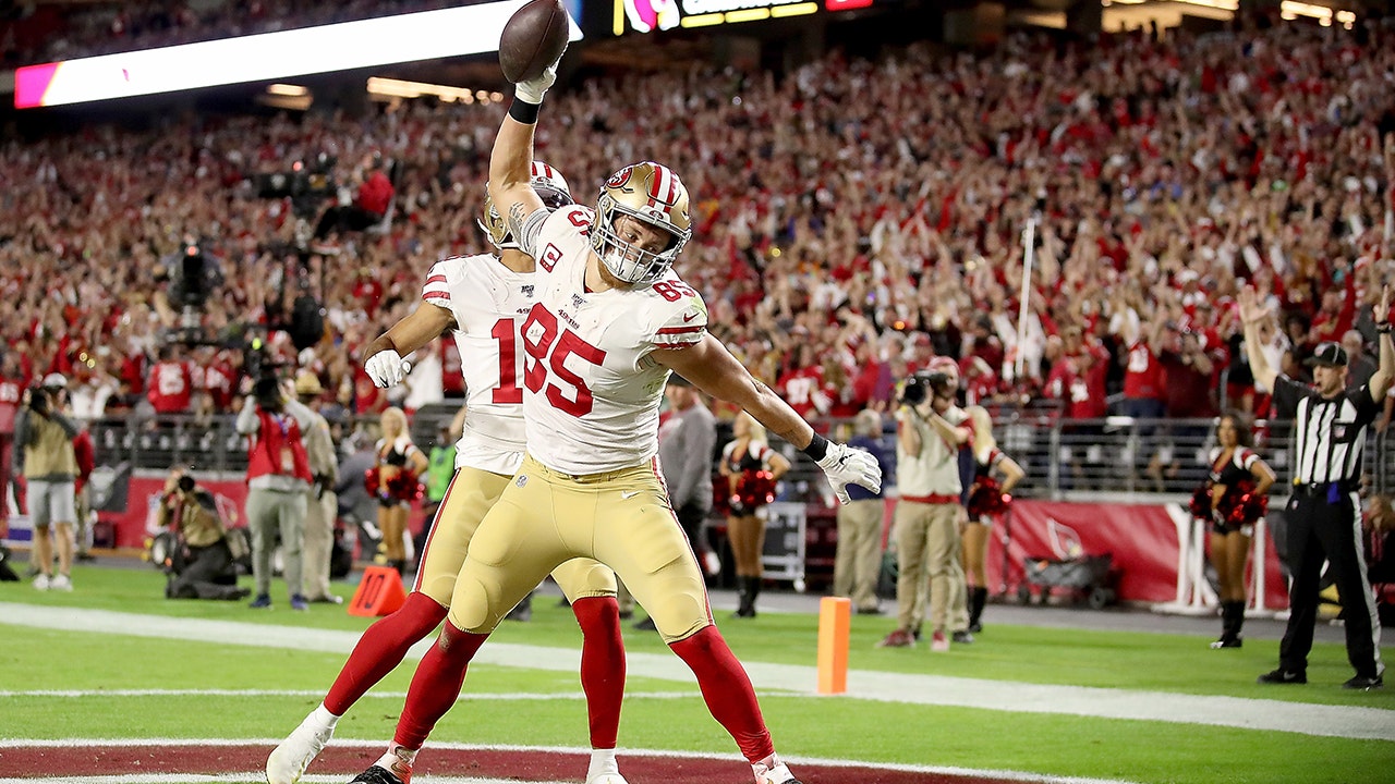 San Francisco 49ers stay undefeated after 4th quarter surge from Cardinals