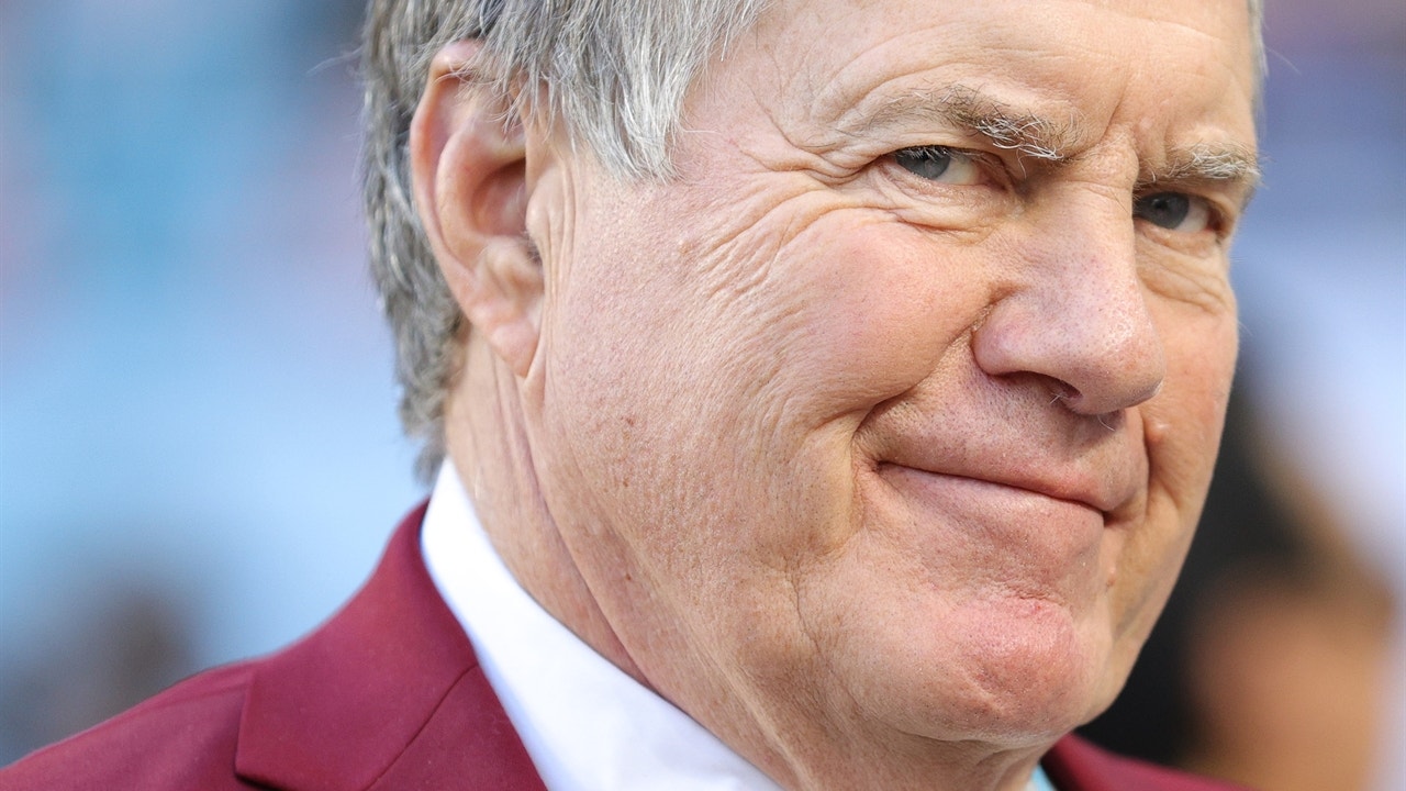 Colin calls Bill Belichick a football historian: 'He knows platooning QBs does not work'