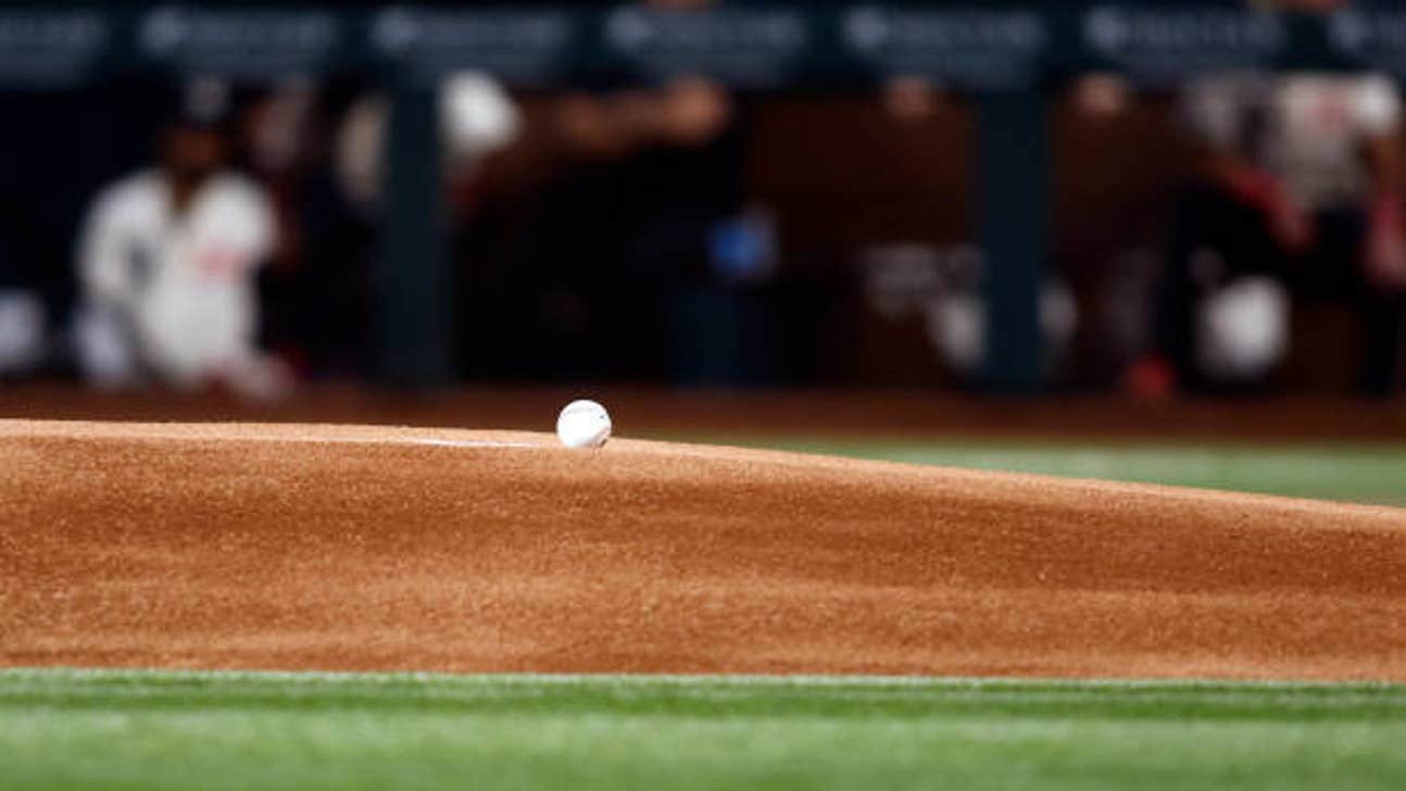 2025 MLB Cy Young Odds: AL and NL Favorites