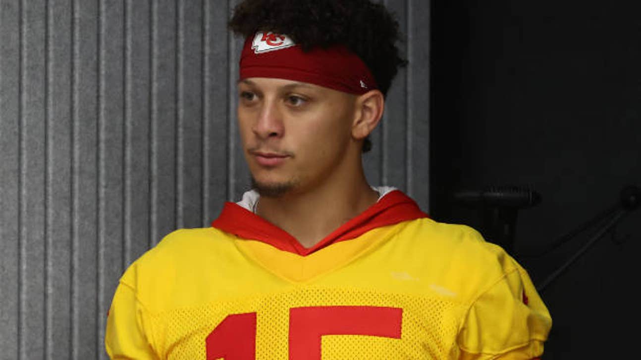 Patrick Mahomes II Odds and Prop Bets vs. Dolphins – NFL Week 9 2023