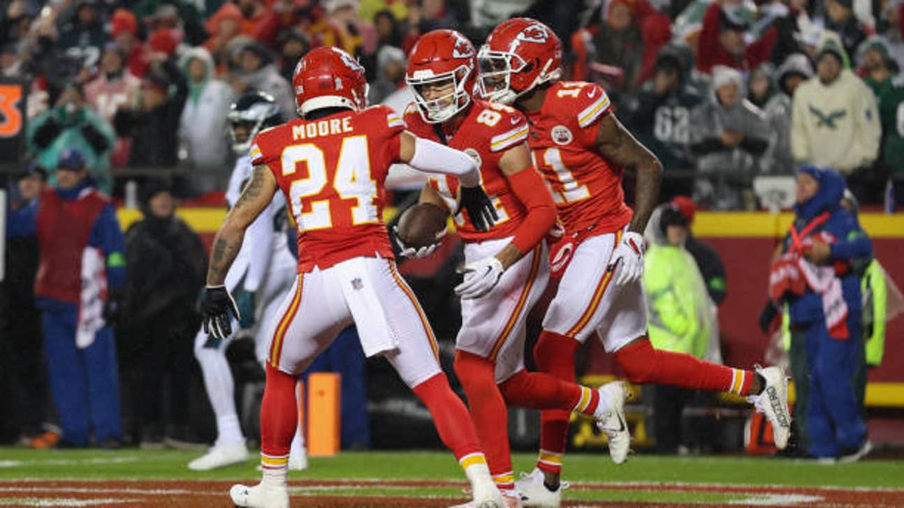 Justin Watson Odds and Prop Bets vs. Raiders – NFL Week 12 2023