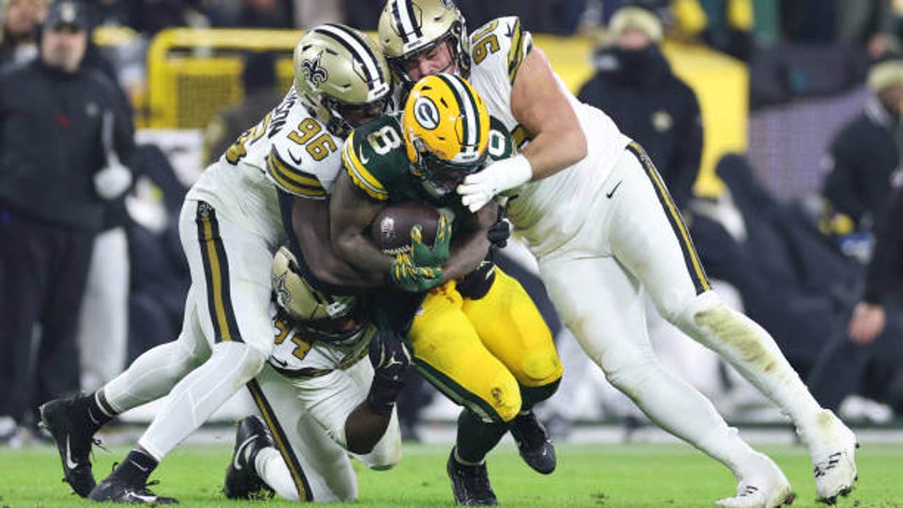 2024 NFL Week 17 Predictions, Betting Odds & TV Schedule