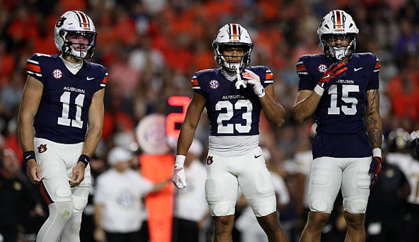 How to Watch Arkansas vs. Auburn: Time, TV Channel, Live Stream – October 25, 2025