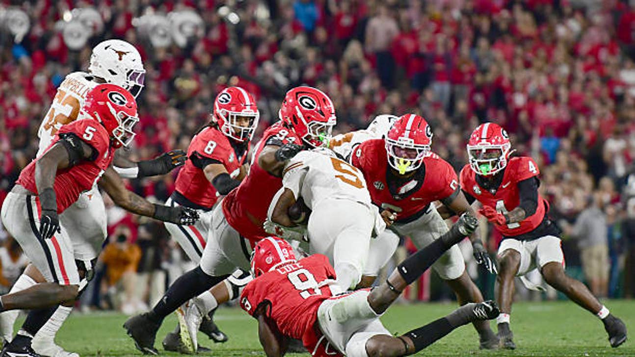 How to Watch Texas vs. Arkansas: Time, TV Channel, Live Stream – November 22, 2025