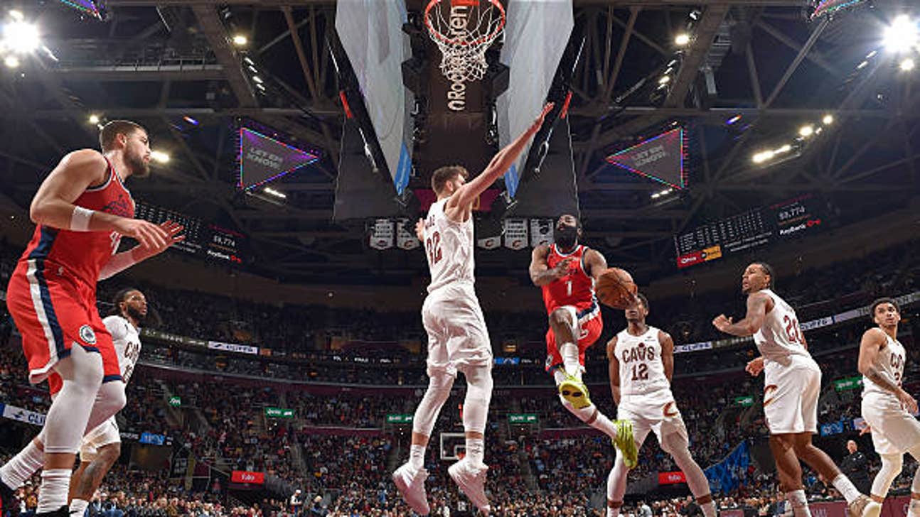 Lakers vs. Clippers Prediction, Odds, Picks - Nov. 25