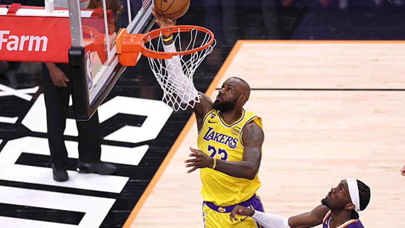 Warriors vs. Lakers Prediction, Odds, Picks - Feb. 28