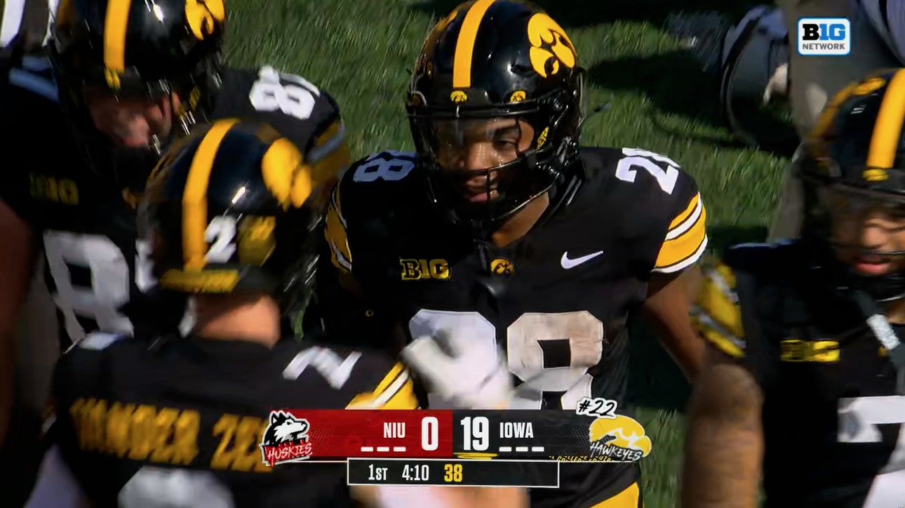Kamari Moulton rushes for 37-yard TD, extending Iowa's lead over Northern Illinois 