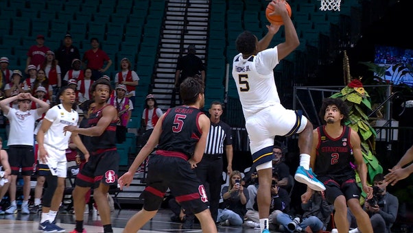 West Virginia's DJ Thomas throws down slam dunk, extending lead over Stanford