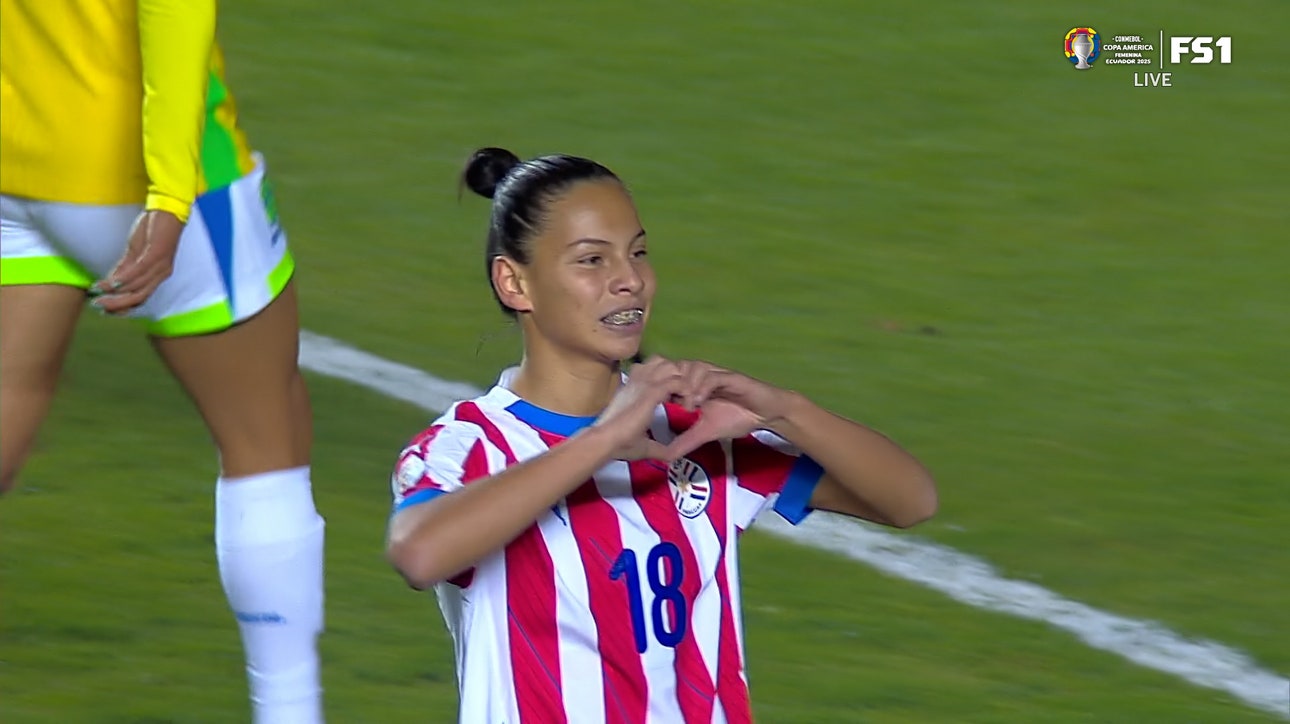 Claudia Martínez scores in 65' to get Paraguay on the board 3-1 against Brazil