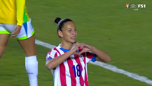Claudia Martínez scores in 65' to get Paraguay on the board 3-1 against Brazil