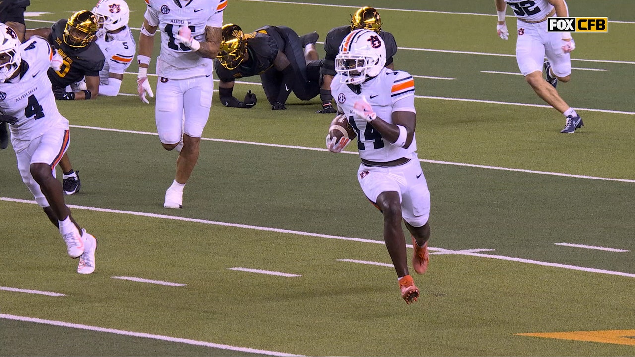 Rayshawn Pleasant returns kick 98-yards for a TD, extending Auburn's lead over Baylor