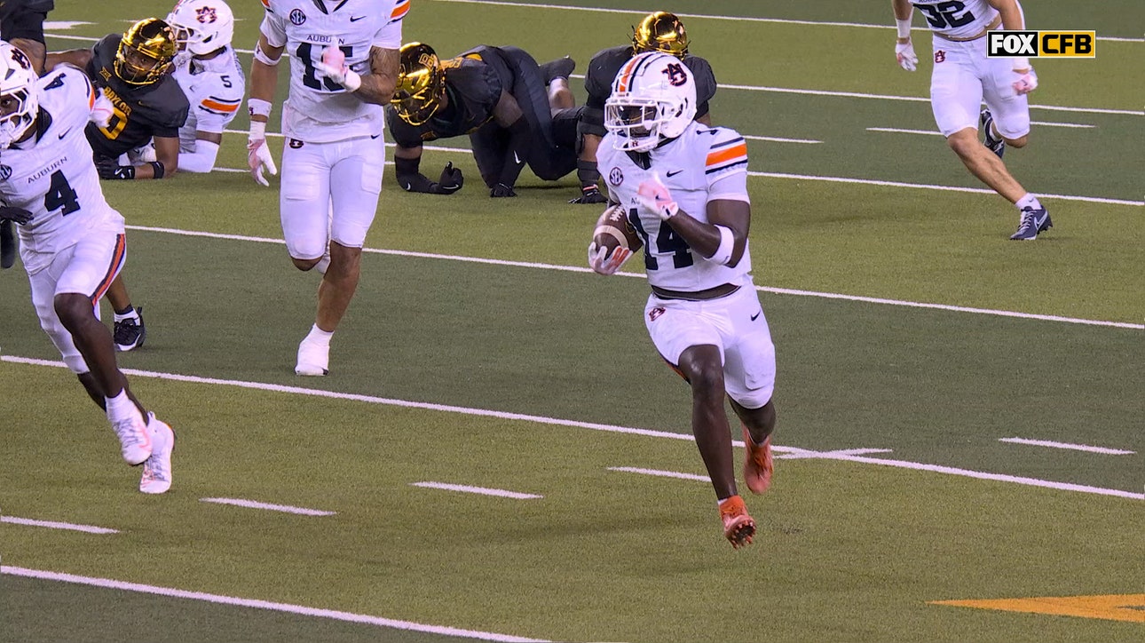 Rayshawn Pleasant returns kick 98-yards for a TD, extending Auburn's lead over Baylor