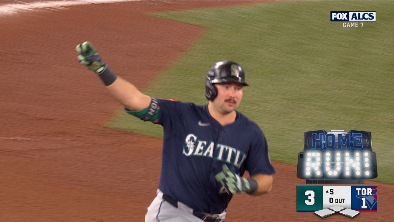 Cal Raleigh crushes solo homer, extending Mariners' lead over Blue Jays