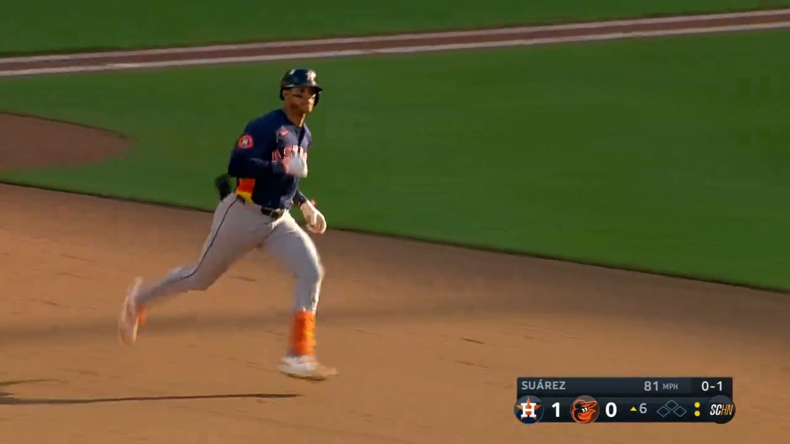 Astros' Jeremy Peña cranks a solo blast to left-center field vs. the Orioles