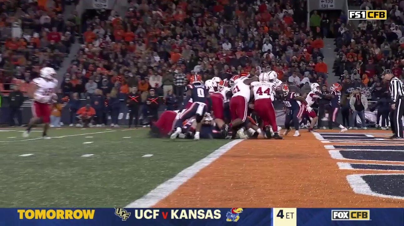 Nebraska's Anthony Grant rushes for a touchdown to extend lead over Illinois