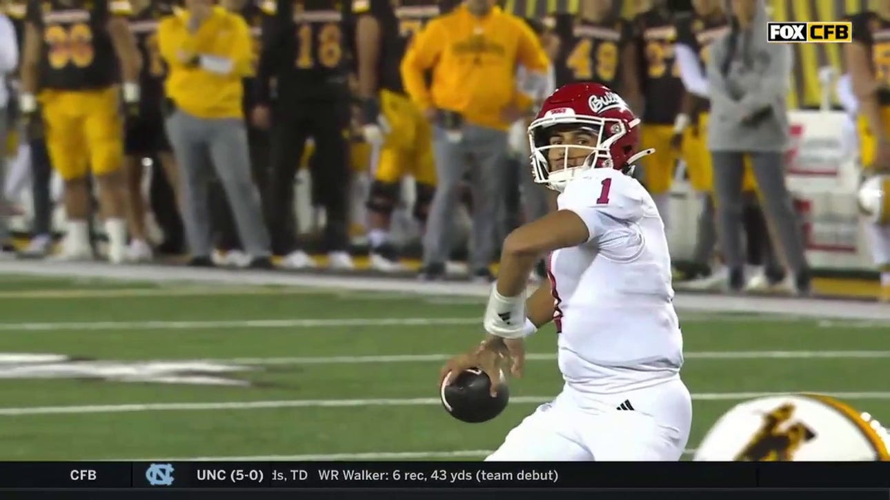 Fresno State's Mikey Keene connects with Jalen Moss on a GORGEOUS six-yard TD to trim Wyoming's lead