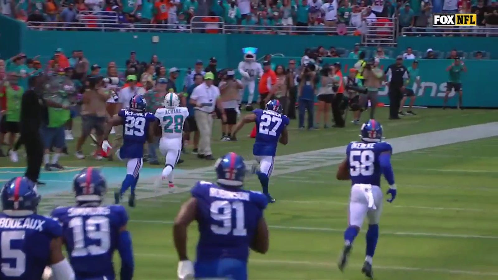 De'Von Achane rushes for a WILD 76-yard TD to extend Dolphins' lead