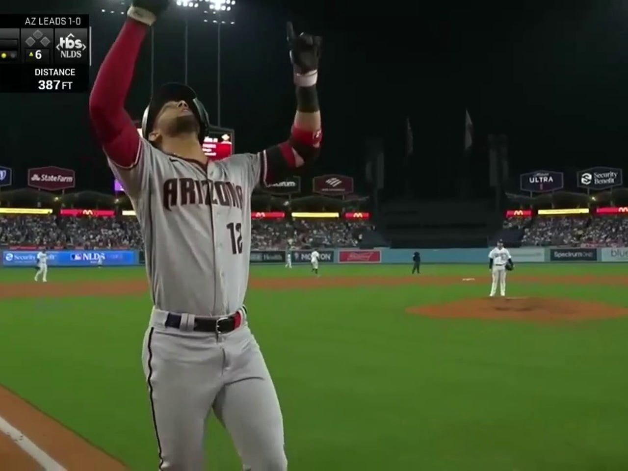 Video: Yuli and Lourdes Gurriel make home run history - NBC Sports