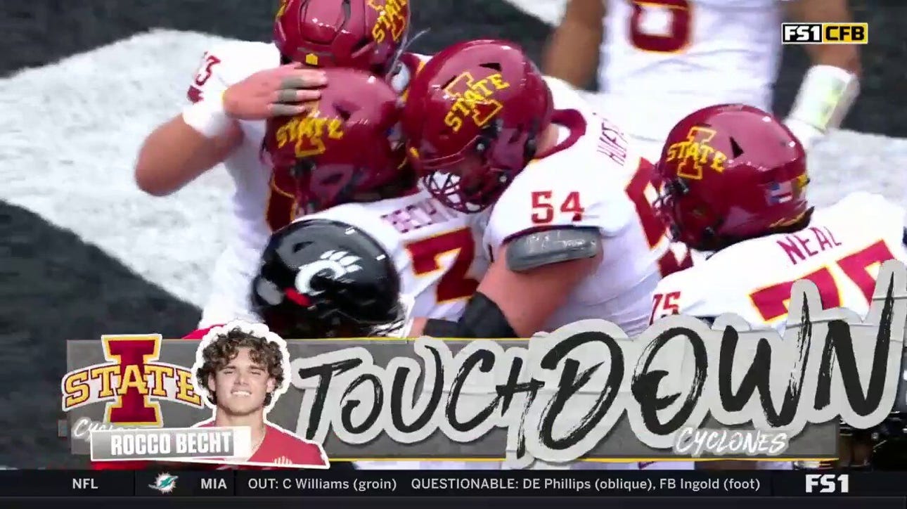 Rocco Becht keep its and takes it two yards to the house for an Iowa State TD