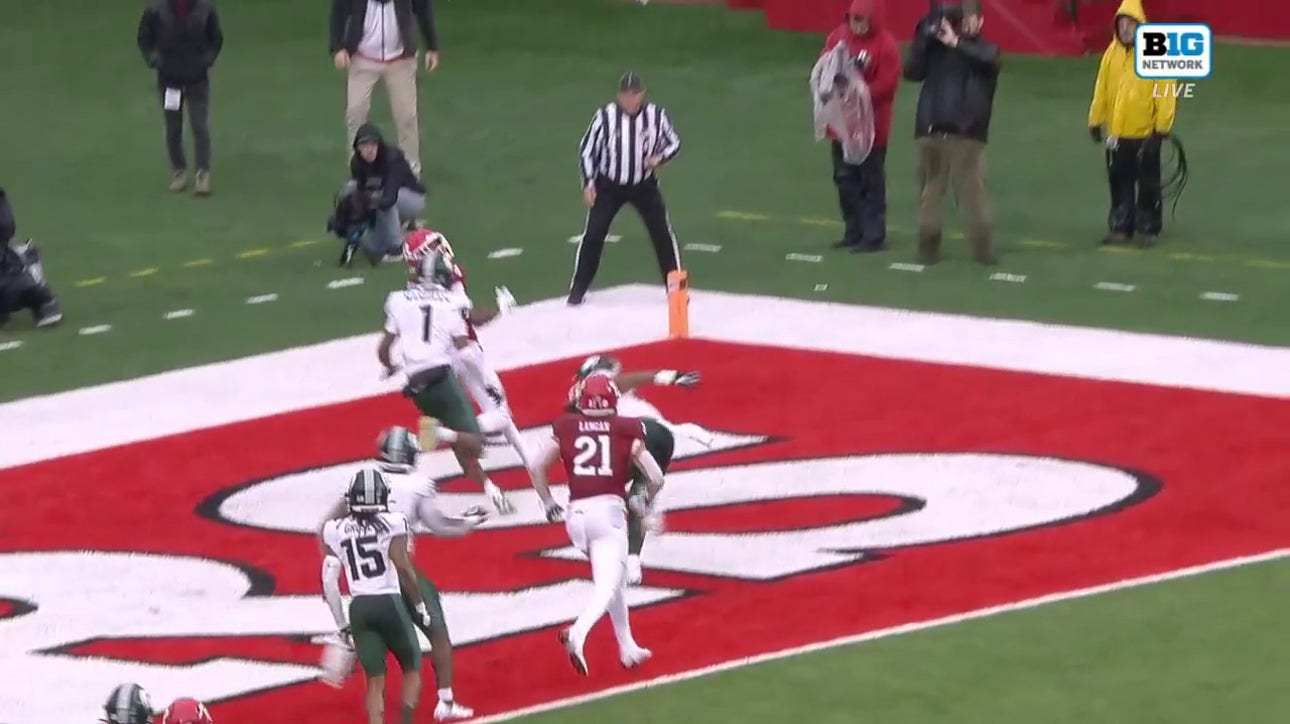 Rutgers' Gavin Wimsatt completes four-yard touchdown to Isaiah Washington to cut Michigan State's lead