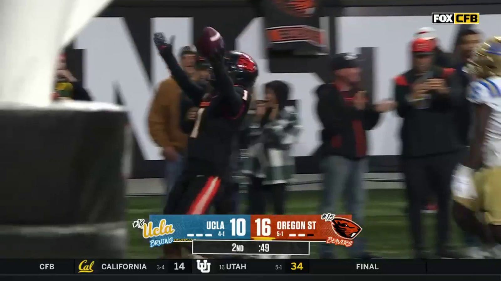 Ryan Cooper picks off Dante Moore and takes it 70 yards to the house for a TD, extending Oregon State's lead