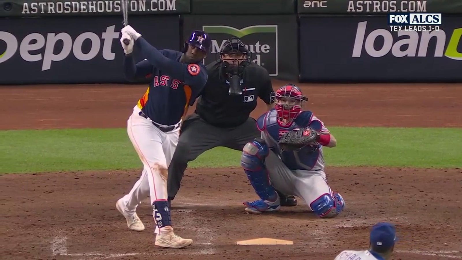 Yordan Álvarez smashes his SECOND home run of the game to cut Astros' deficit against Rangers
