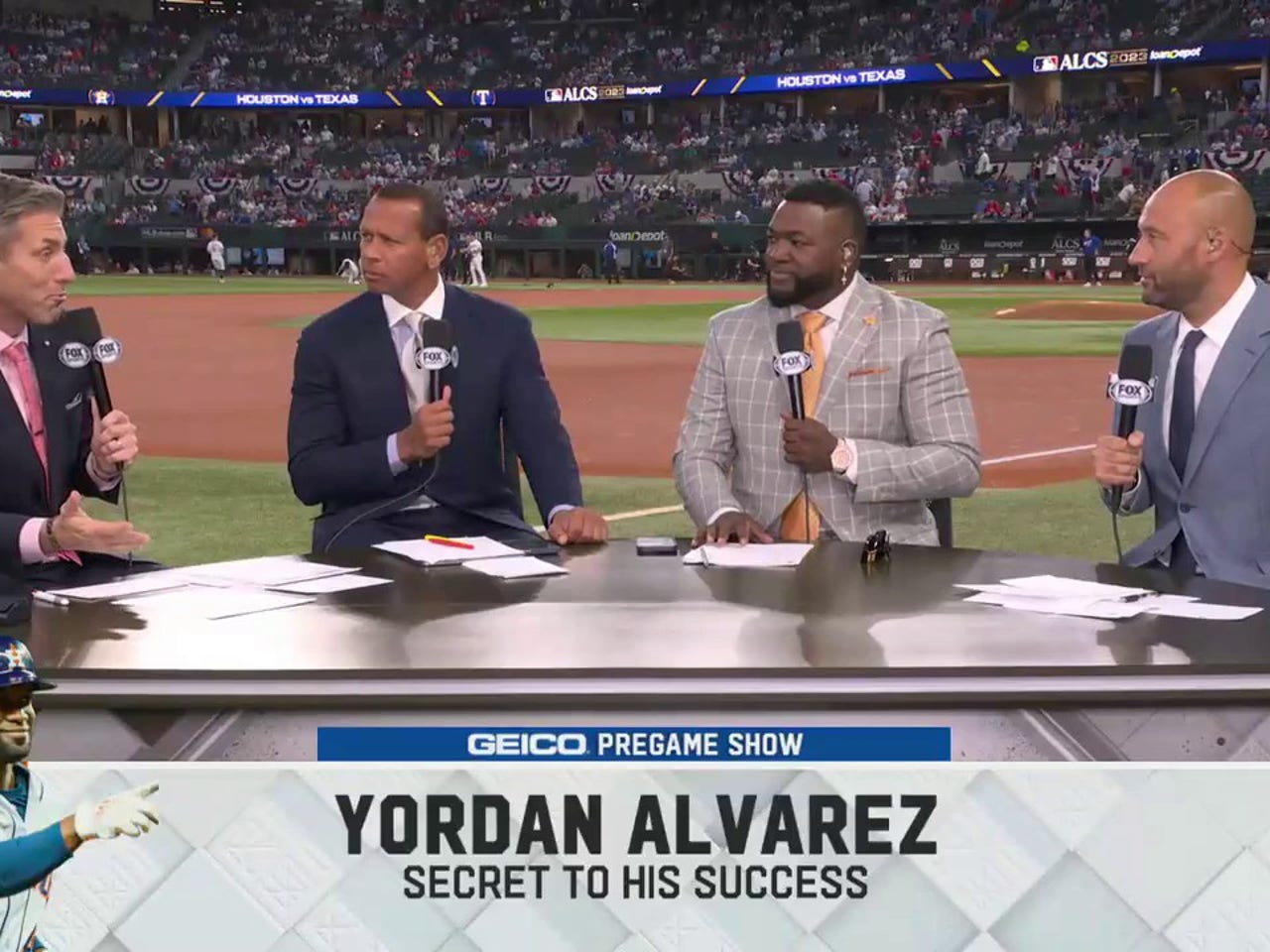 Astros' Yordan Alvarez speaks with 'MLB on FOX' crew about Game 3 win over  Rangers in ALCS