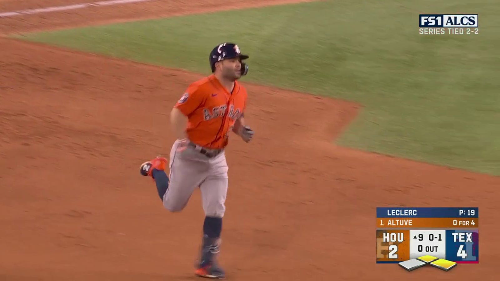 Jose Altuve crushes a go-ahead, three-run homer to give the Astros a 5-4 lead vs. the Rangers