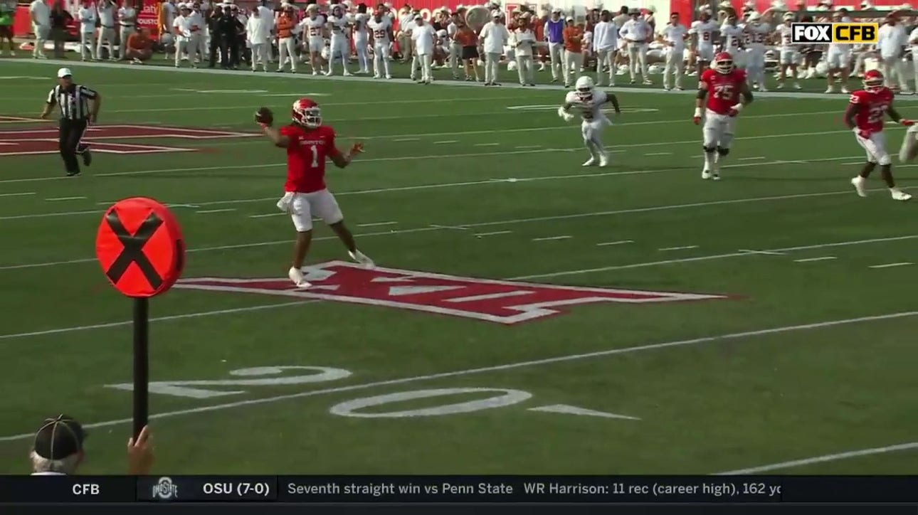 Donovan Smith shows off ELITE elusiveness in WILD 21-yard TD as Houston closes in on Texas' lead
