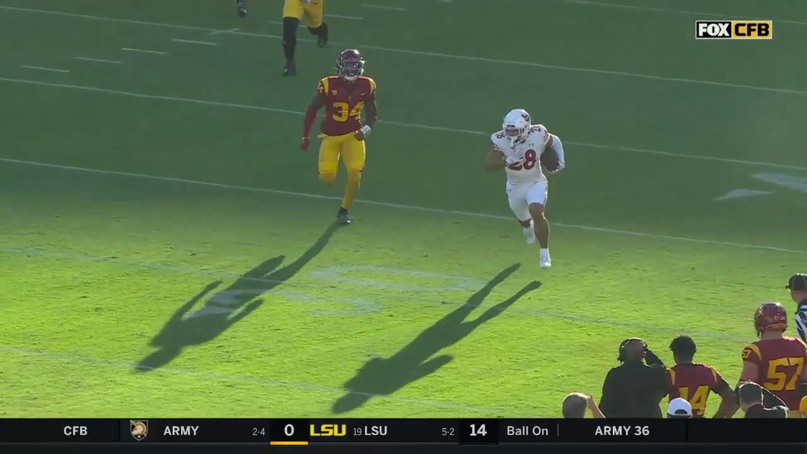 Sione Vaki goes 53 yards UNTOUCHED as Utah strikes first against USC