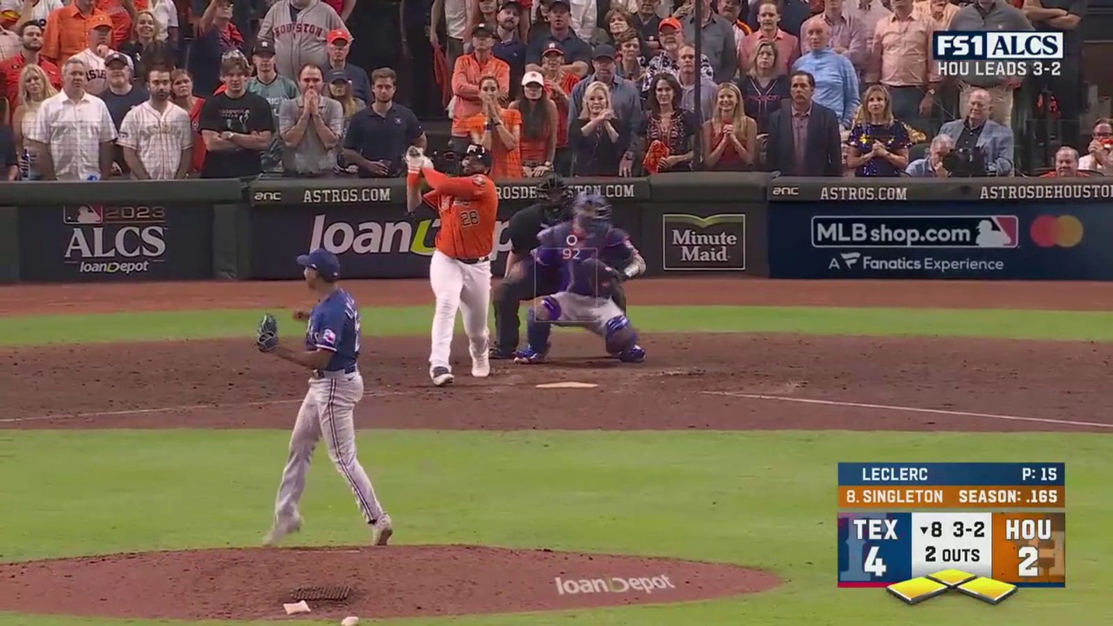 José Leclerc strikes out Jon Singleton to get out of bases-loaded jam