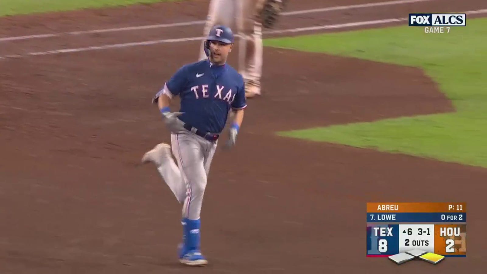 Nathaniel Lowe crushed a two-run homer to extend the Rangers' lead against the Astros.