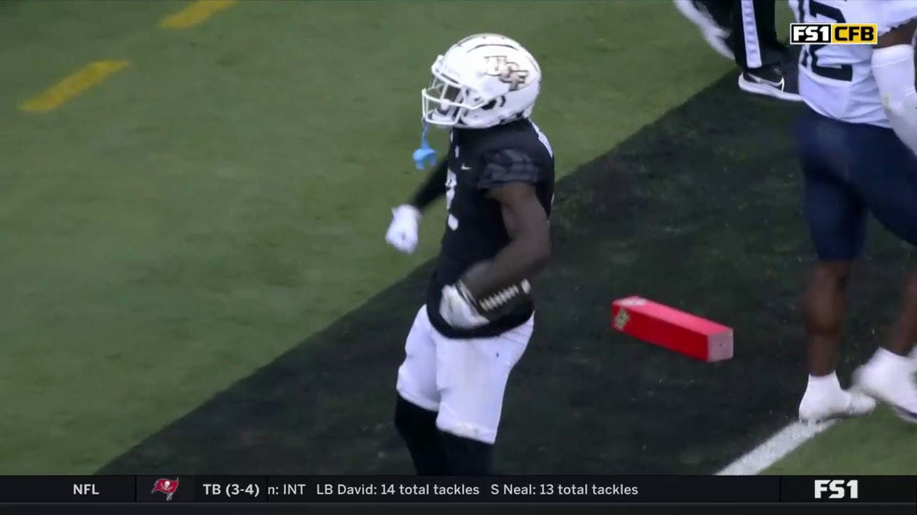 UCF's John Rhys Plumlee finds Kobe Hudson for a 34-yard TD to even the score against West Virginia