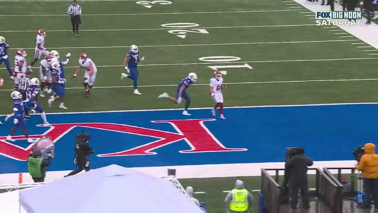 Dillon Gabriel rushes nine yards for his second TD of the game to give Oklahoma the lead vs. Kansas