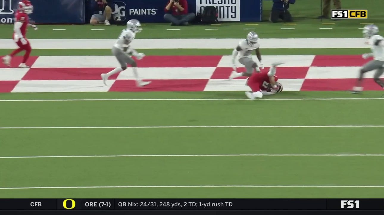 Mikey Keene hits Mac Dalena for the two-yard touchdown pass to help Fresno State close the gap versus UNLV