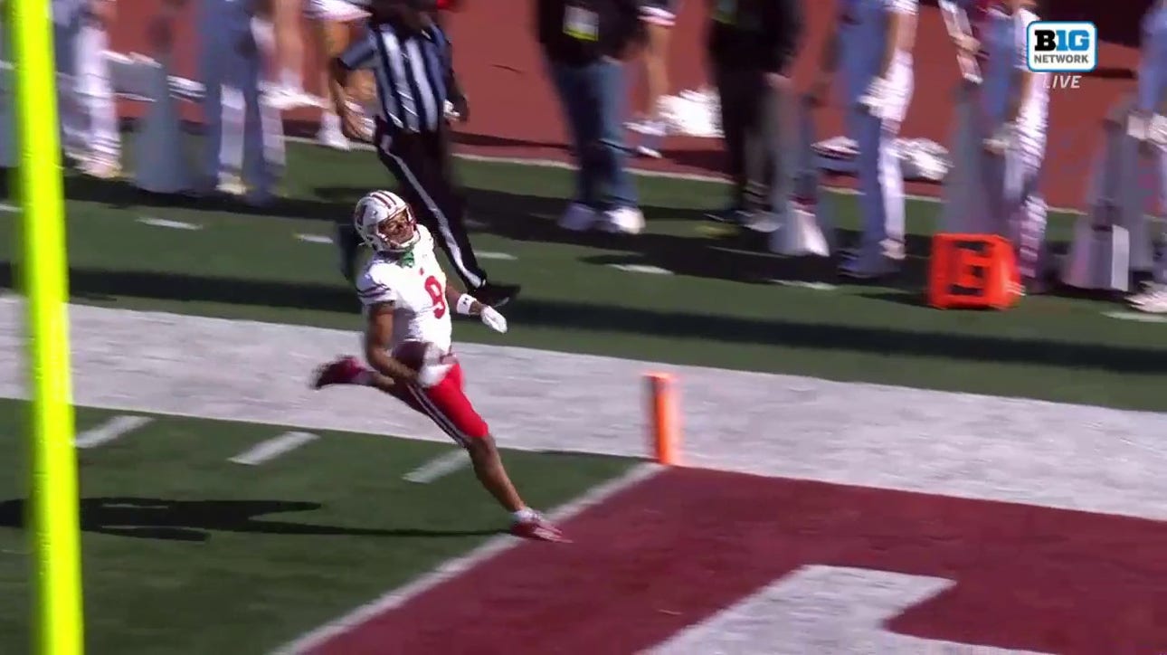 Wisconsin's Bryson Green catches a 54-yard touchdown pass to to cut into Indiana's lead