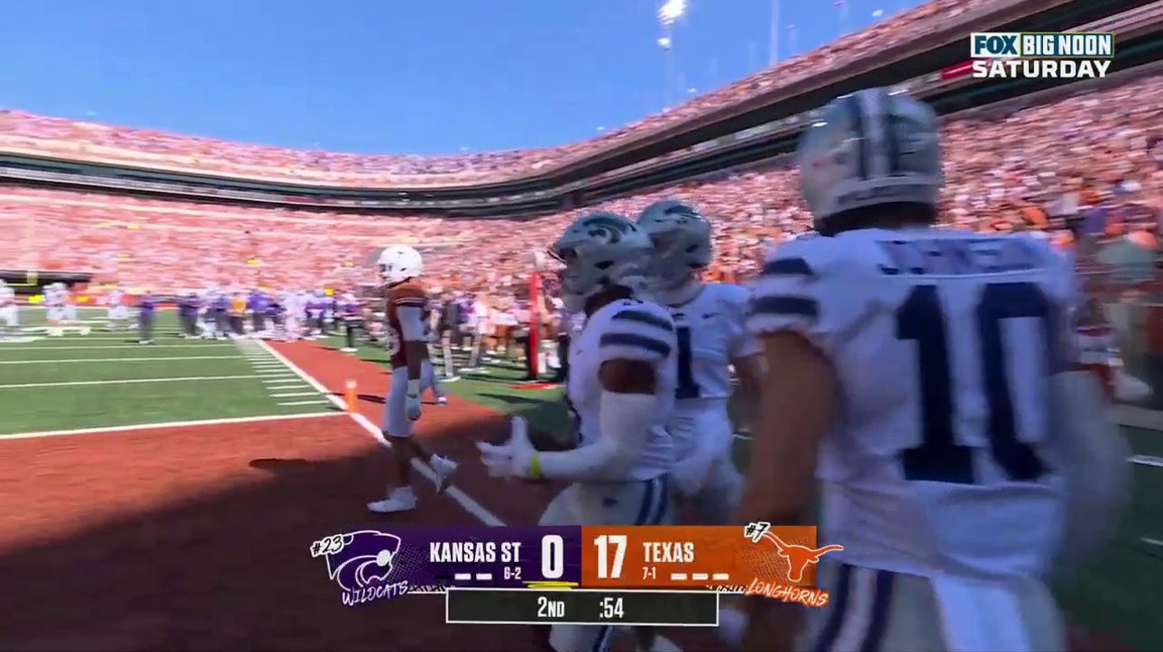 Kansas State's Will Howard finds Phillip Brooks for a six-yard TD to cut into Texas' lead
