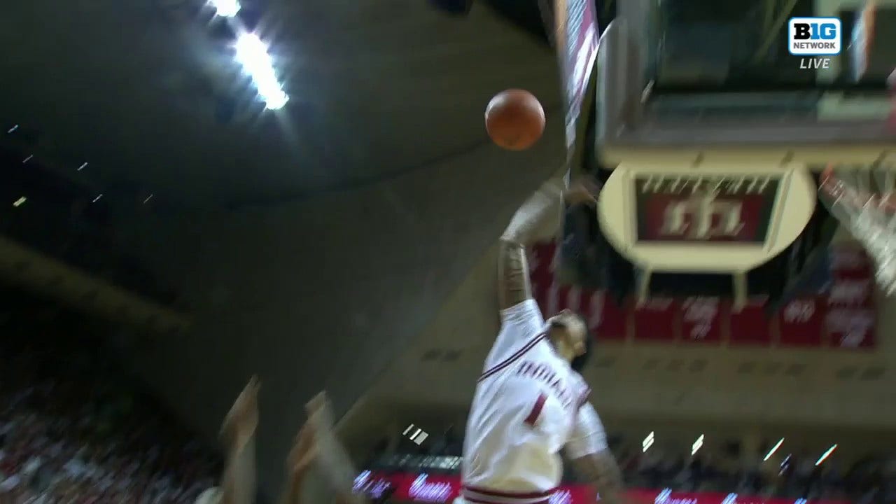 Indiana's Kel'el Ware delivers a MONSTER block vs. FGCU