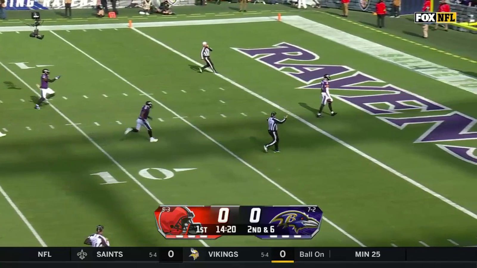 Ravens' Kyle Hamilton picks off Deshaun Watson and takes it 29 yards to the house for a TD