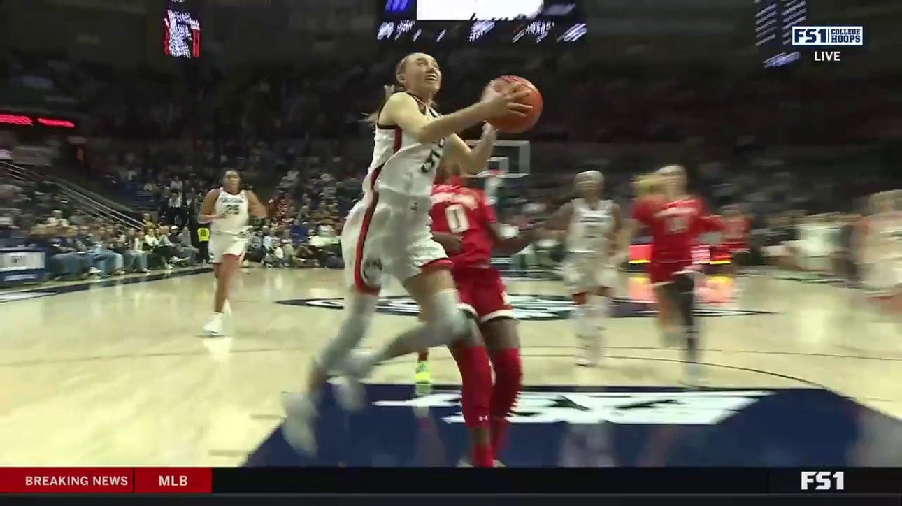 Paige Bueckers grabs a steal and finishes plus a foul to extend UConn's lead vs. Maryland