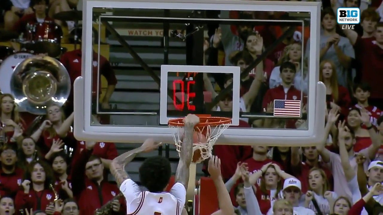 Indiana's Kel'el Ware rises for the putback slam vs. Wright State