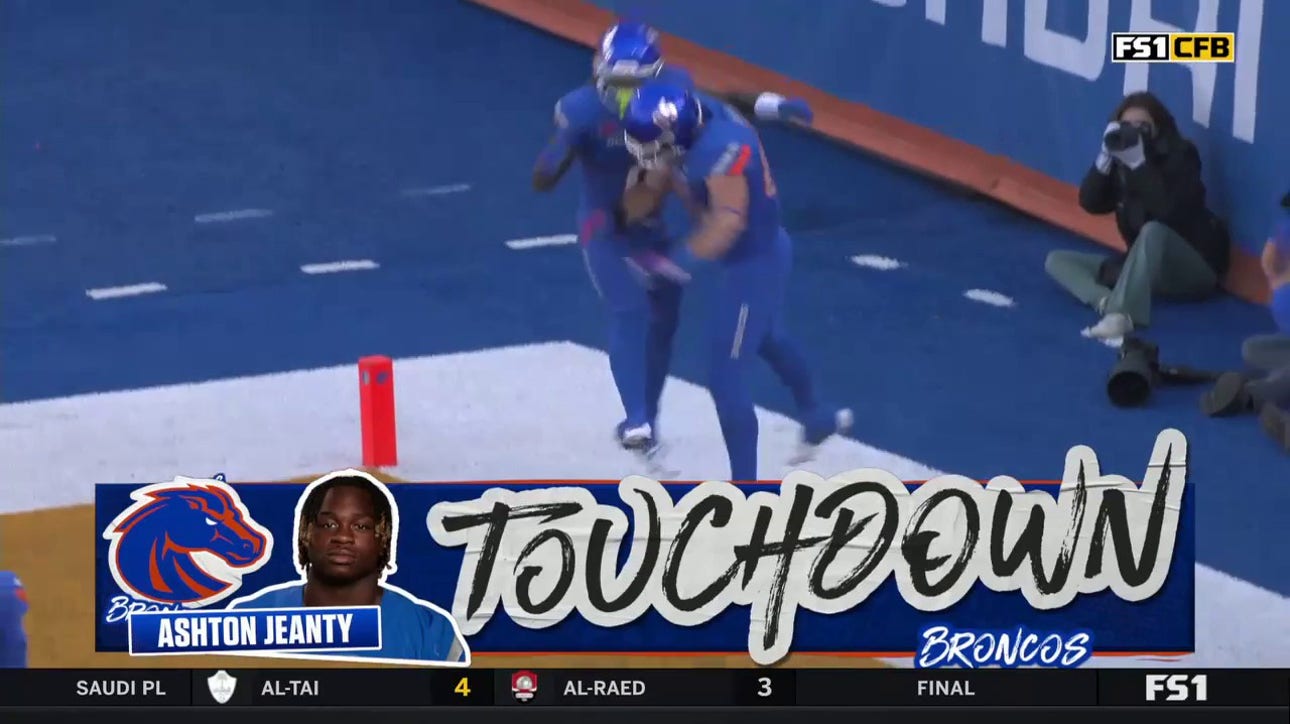 Ashton Jeanty rushes for a 50-yard TD, extending Boise State's lead over Air Force