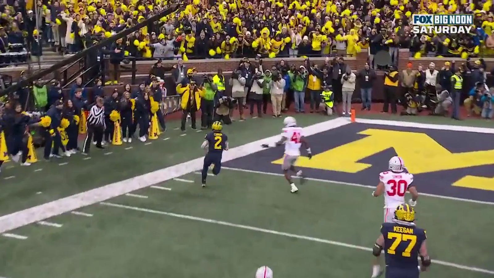 Michigan's Blake Corum rushes for a 22-yard TD to take the lead over Ohio State