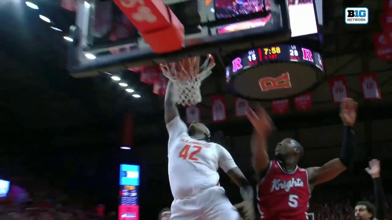 Dain Dainja runs coast-to-coast for a NASTY jam as Illinois extend lead over Rutgers