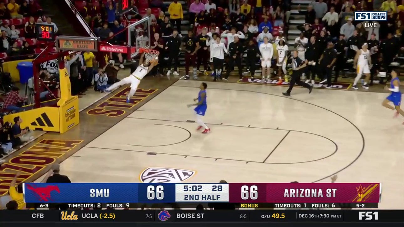 Frankie Collins throws down a monster dunk, helping Arizona State take a late lead vs. SMU
