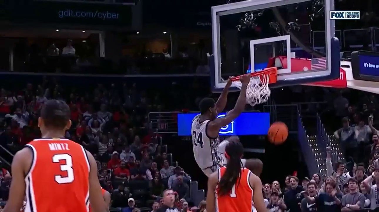 Georgetown's Supreme Cook delivers a thunderous two-handed jam against Syracuse